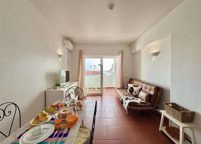 Ocean View Iii By Homing * 阿尔布费拉